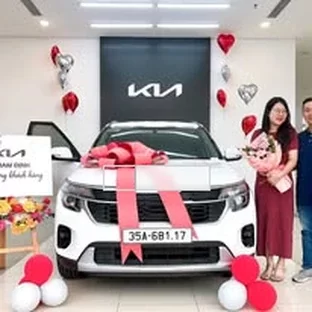 Kia Nam Định - Một buổi xem xe thực tế của khách hàng.