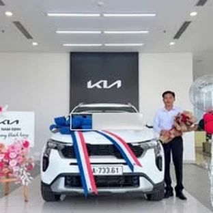 Kia Nam Định - Tư vấn phiên bản và màu xe tại Ý Yên.