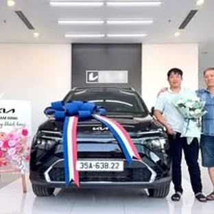 Kia Nam Định - Tư vấn phiên bản và màu xe tại Ý Yên.